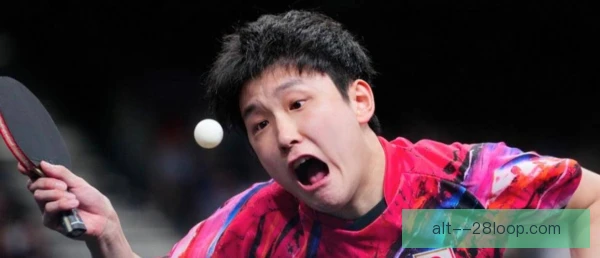 后防组合干拔三分入网，攻防转换瞬间点燃替补席